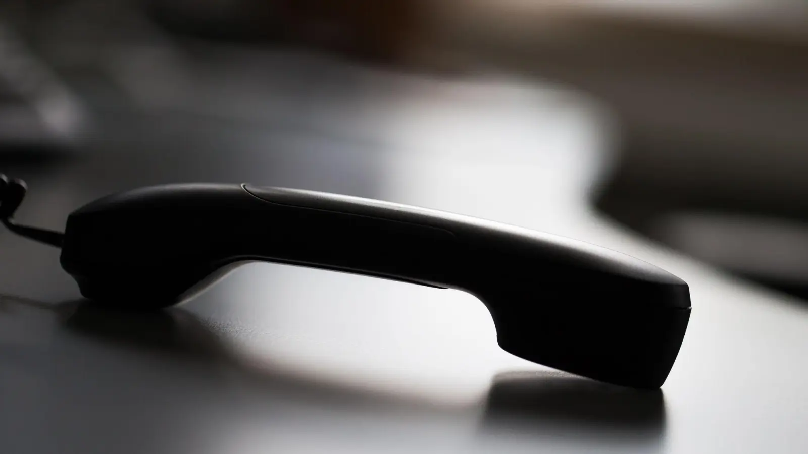Telefonbetrüger erbeuteten in Bayern mit perfiden Lügengeschichten hunderttausende Euro. (Symbolbild) (Foto: Rolf Vennenbernd/dpa)