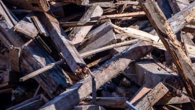 Bau- und Abbruchabfälle machten wie schon in den Vorjahren den größten Anteil an der Gesamtmenge gefährlicher Abfälle aus.. (Symbolbild) (Foto: Jens Büttner/dpa)