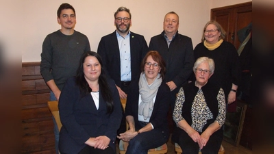 Die bei der Nominierung anwesenden Kandidierenden des SPD-Ortsvereins Feuchtwangen für die Stadtratswahl 2026. (Foto: Jasmin Kiendl  )