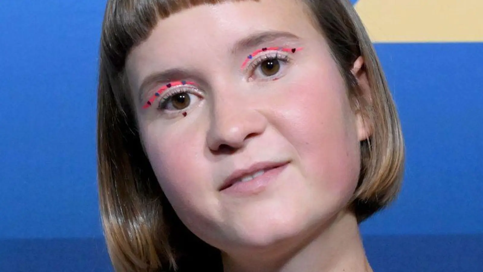 Binnen drei Jahren hat Caroline Wahl drei Romane geschrieben. (Archivbild) (Foto: Felix Hörhager/dpa)