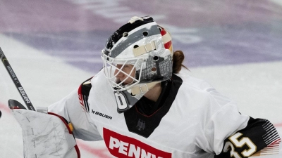Eishockey-Torhüterin Sandra Abstreiter hat bei der WM große Ziele. (Foto: Sven Hoppe/dpa)