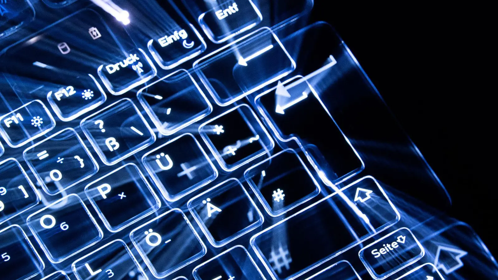 Die prorussische Gruppe „NoName057(16)“ will laut den Ermittlern mit Cyberattacken mediale Aufmerksamkeit erregen und dadurch Einfluss auf politische Entscheidungen nehmen. (Symbolbild) (Foto: Sebastian Gollnow/dpa)