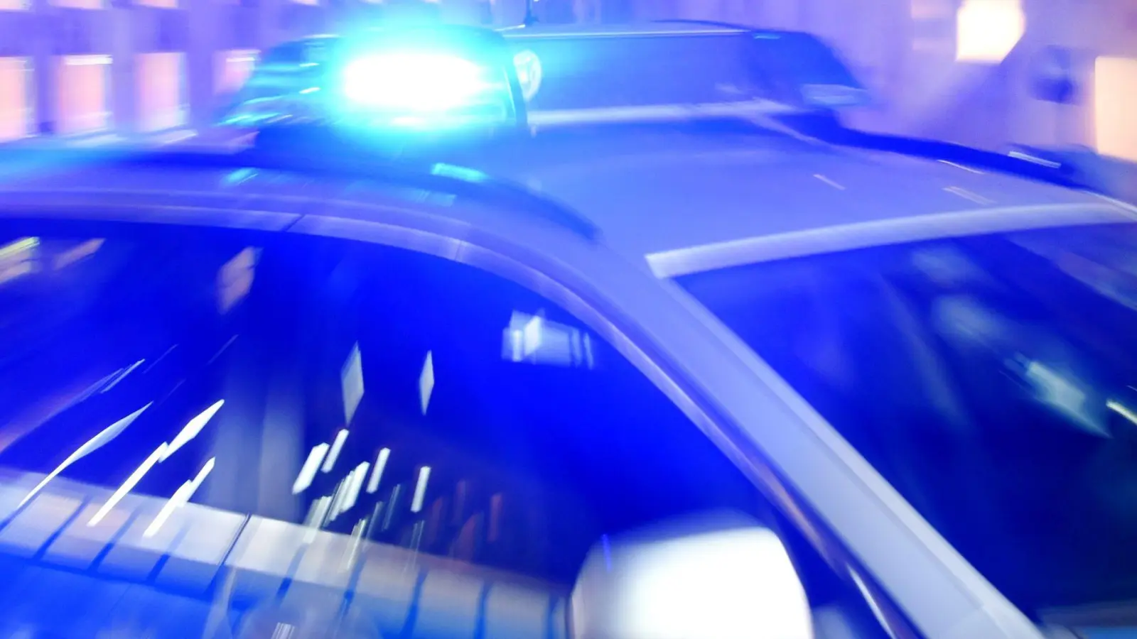 Die Polizei hat zwei 13-Jährige nach einem Einbruch festgenommen und herausgefunden, dass noch mehr Taten auf das Konto der Teenager gehen. (Symbolbild) (Foto: Carsten Rehder/dpa)