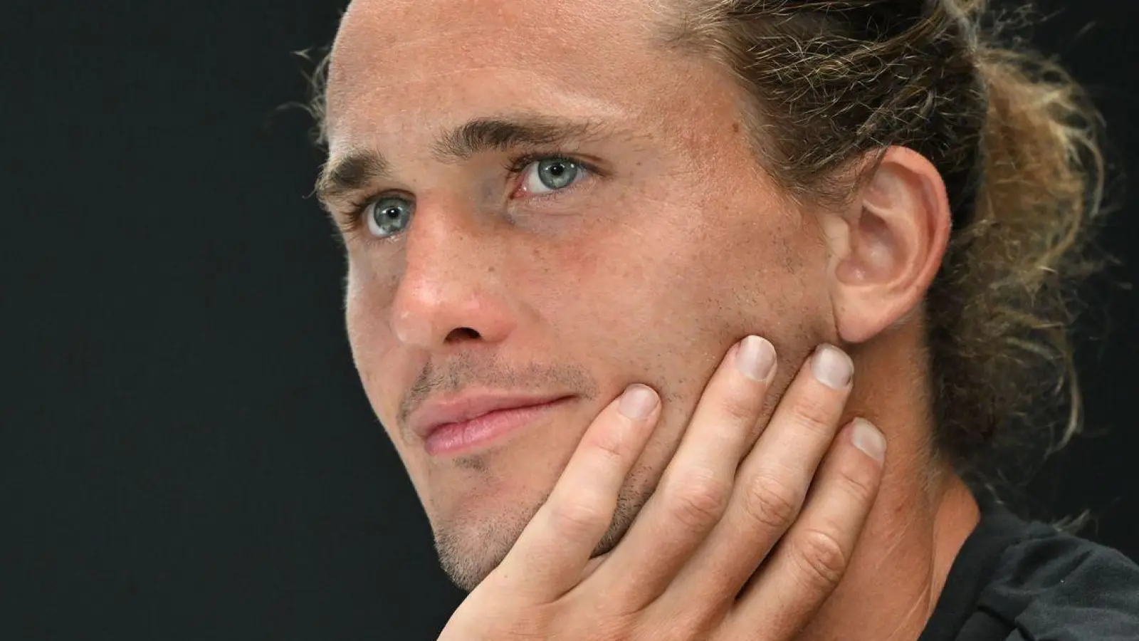 Alexander Zverev fühlt sich nach eigener Aussage wieder viel besser als in Wimbledon. (Archivbild) (Foto: Marijan Murat/dpa)