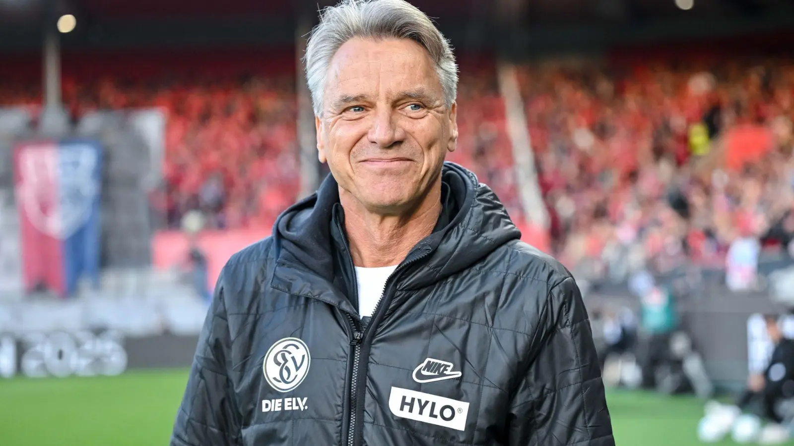Trainer Horst Steffen - Wechselt er in die Fußball-Bundesliga? (Foto: Harry Langer/dpa)