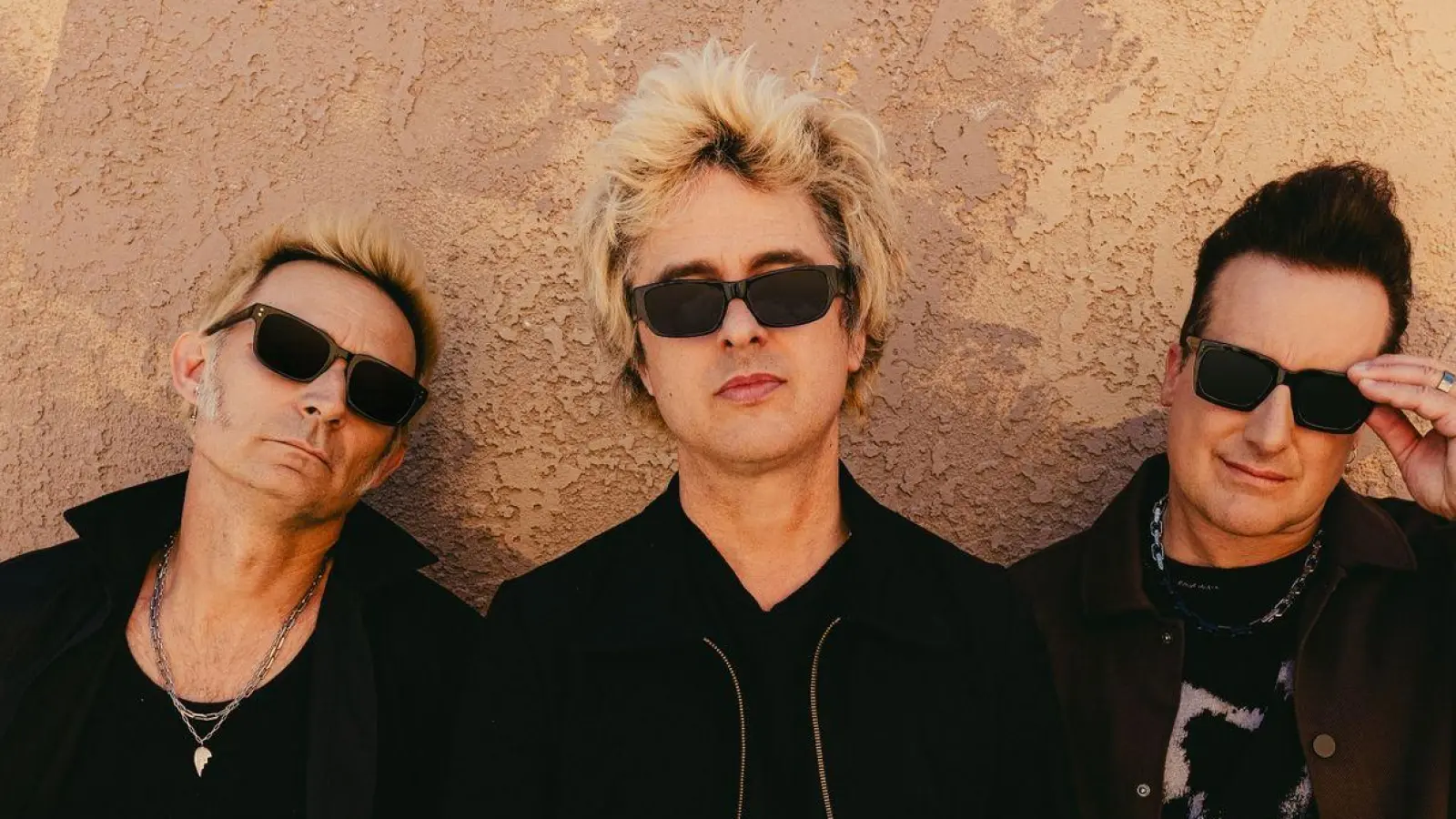 „Saviors“ heißt das neue Album von Green Day. (Foto: Alice Baxley/Warner Music/dpa)