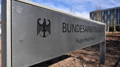 „Bundesarbeitsgericht“ steht auf dem Schild am Eingang zum höchsten deutschen Arbeitsgericht. (Foto: Martin Schutt/dpa-Zentralbild/dpa)