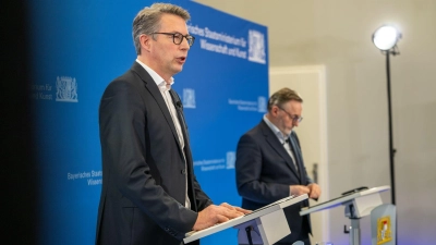 Bayerns Kunstminister Blume und Pinakotheken-Chef Biebl begrüßen die Entscheidung (Archivbild). (Foto: Leonie Asendorpf/dpa)