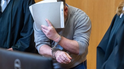 Im Mordprozess um den Tod einer dreifachen Mutter ist vor dem Landgericht Landshut das Urteil gesprochen worden. (Archivbild) (Foto: Armin Weigel/dpa)