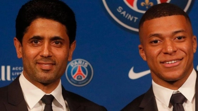 Nach eineinhalb Jahren juristischen Tauziehens zwischen PSG und Mbappé hat das Arbeitsgericht zugunsten des Spielers entschieden (Archivbild). (Foto: Michel Spingler/AP/dpa)