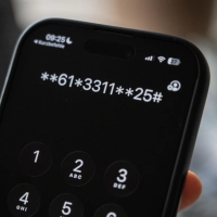 Mailbox individuell einstellen: Mit GSM-Codes lässt sich festlegen, wann die Mailbox Anrufe entgegennimmt, etwa bei Besetzt oder Nichterreichbarkeit. (Foto: Zacharie Scheurer/dpa-tmn)