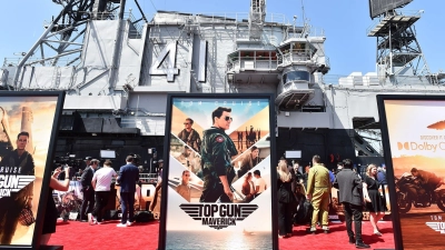 Handy spielte in dem Actionfilm „Top Gun: Maverick“ den Barkeeper Jimmy. (Symbolbild) (Foto: Jordan Strauss/Invision via AP/dpa)