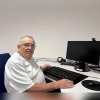 Walter Oberhäußer hat rund ein halbes Jahrhundert aus Gemeinderäten der Hesselbergregion für die Fränkische Landeszeitung berichtet. Jetzt setzt er sich als kommunalpolitischer Berichterstatter zur Ruhe. (Foto: Martina Haas)