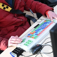 Eingliederungshilfe hilft Menschen mit Behinderung bei einer individuellen Lebensführung und ermöglicht Teilhabe. (Foto: Angelika Warmuth/dpa/dpa-tmn)