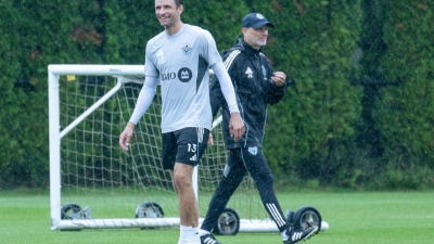 Jesper Sörensen verspricht Müller direkt Einsatzminuten. (Foto: Maximilian Haupt/dpa)