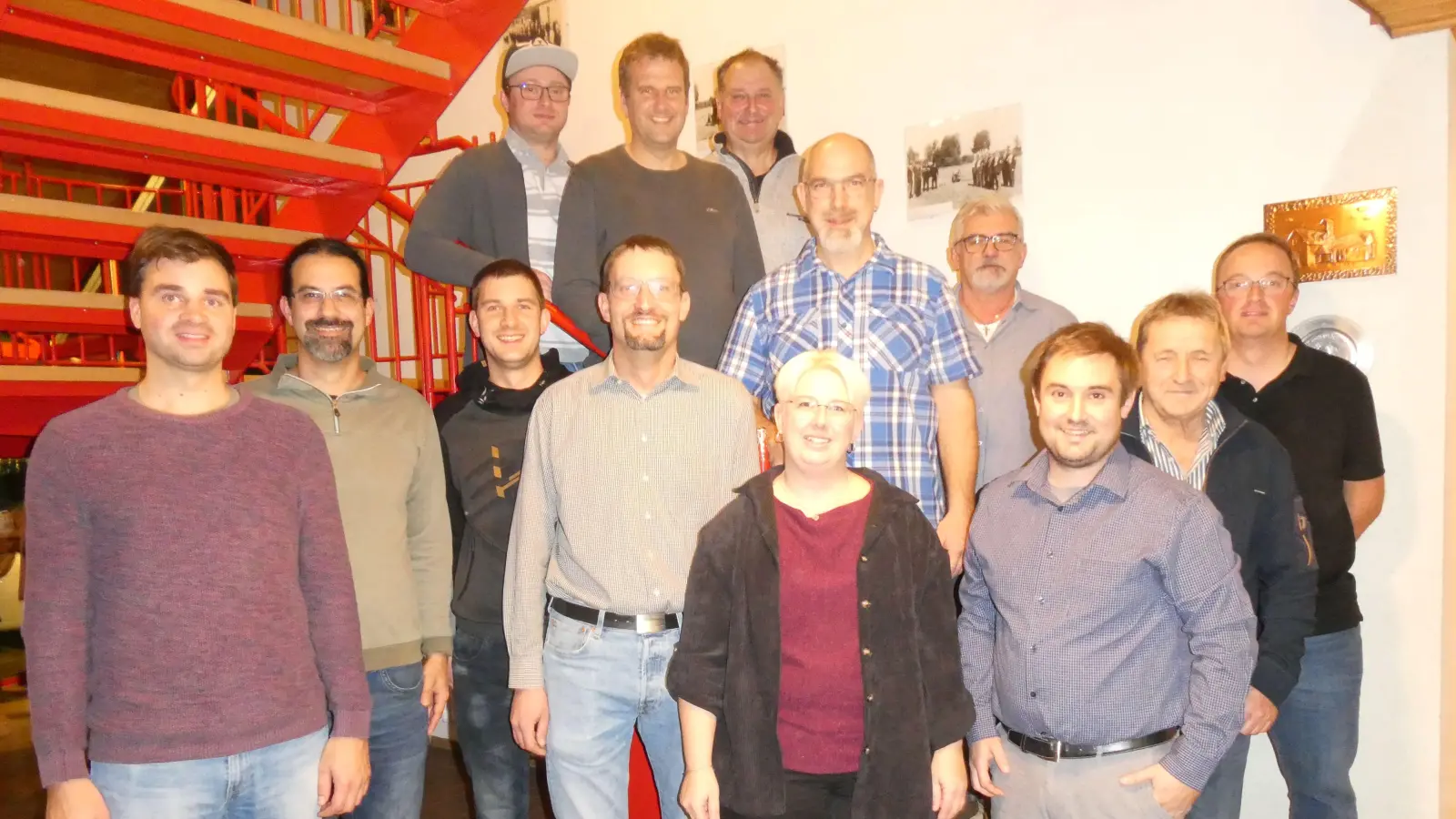 Die nominierten Gemeinderatskandidierenden der Freien Liste Markt Arberg mit dem Bewerber um das Bürgermeisteramt, Marco Friedel (vorne rechts). (Foto: Walter Oberhäußer)