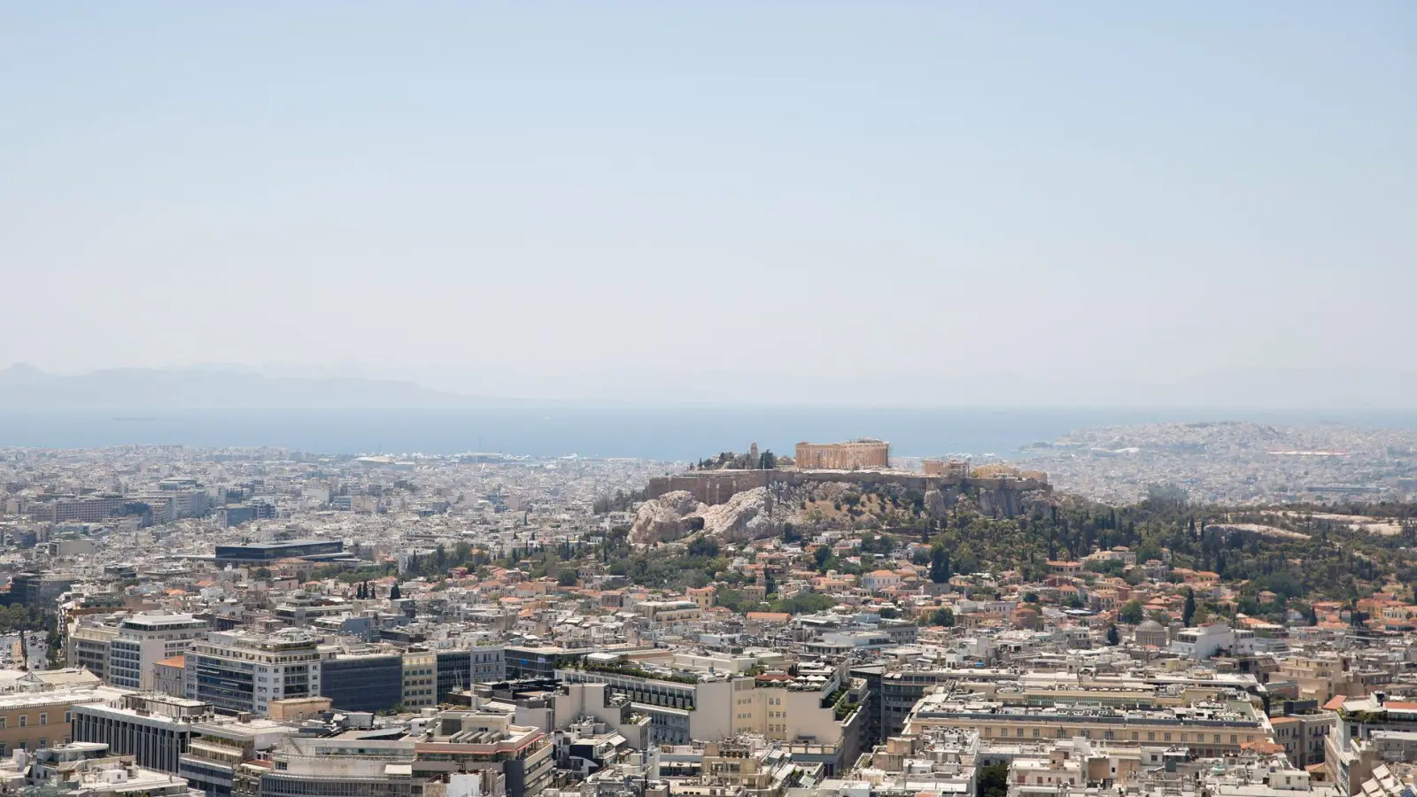 In der Hauptstadt Athen schreckte das Beben viele Menschen aus dem Schlaf. (Archivbild) (Foto: Socrates Baltagiannis/dpa)