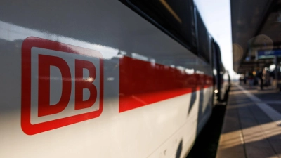 Mutter in Nürnberg, Tochter in Berlin: Eine Bahnreise wurde für eine Familie zur ganztägigen Odyssee (Symbolbild). (Foto: Daniel Karmann/dpa)