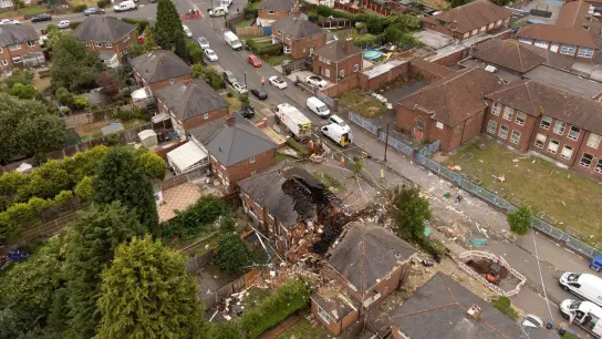 Ein Haus im englischen Birmingham ist durch eine Explosion zerstört worden. (Foto: Joe Giddens/PA Wire/dpa)
