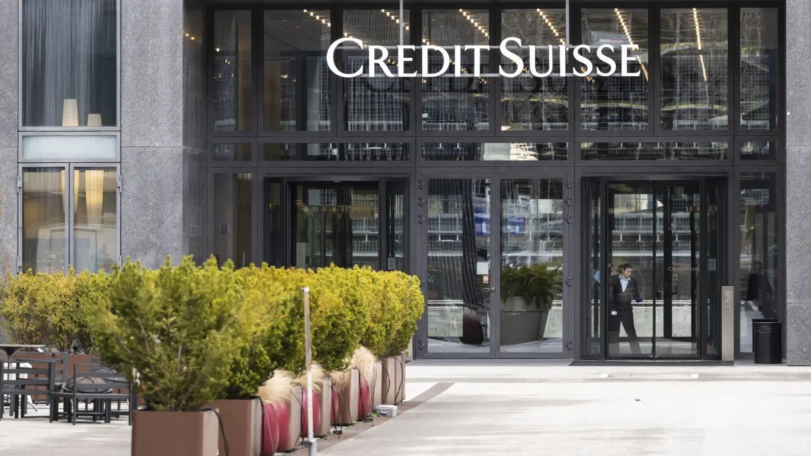 Die Schweizer Bank Credit Suisse hat ihr wertvollster Kapital verspielt: Vertrauen. (Foto: Ennio Leanza/KEYSTONE/dpa)