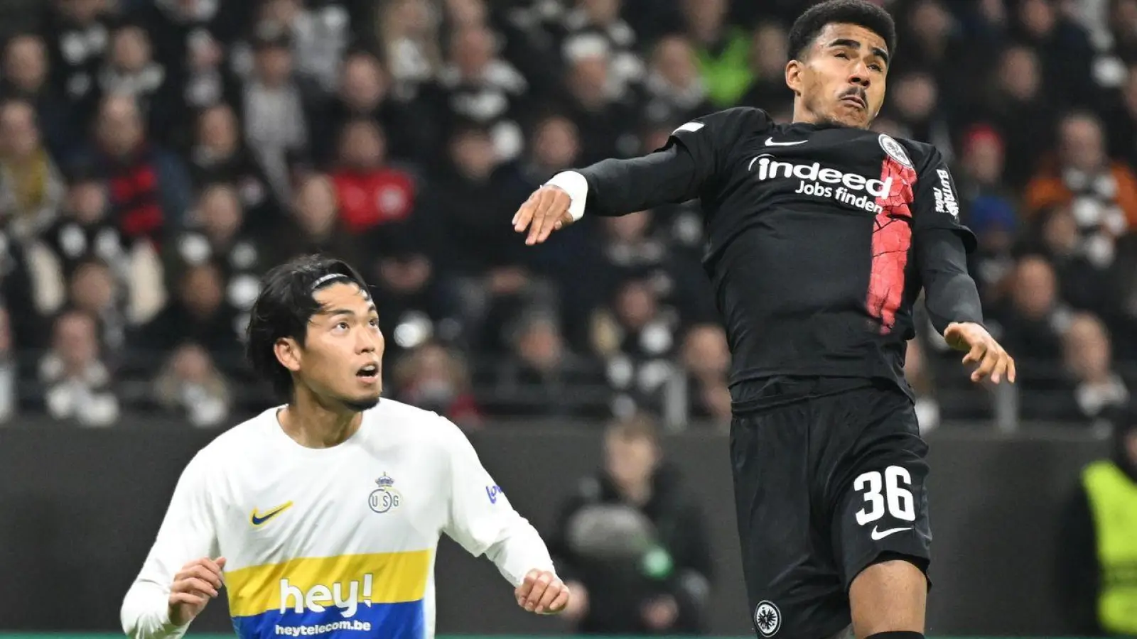 Koki Machida (l) wechselt in die Bundesliga zur TSG Hoffenheim. (Foto: Arne Dedert/dpa)