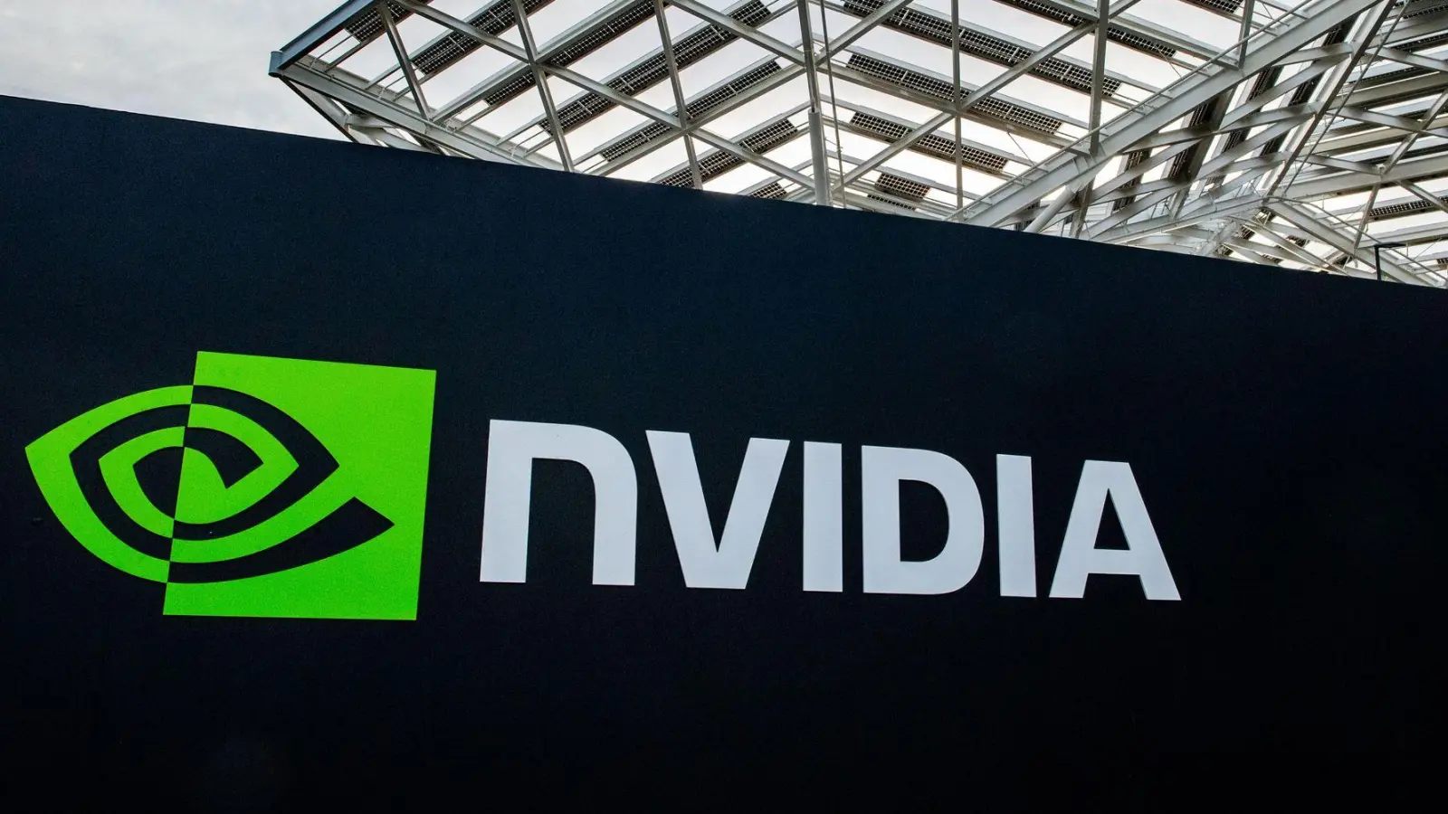 China vertieft eine Untersuchung gegen Nvidia. (Archivbild) (Foto: Andrej Sokolow/dpa)