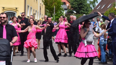 Die Uffenheimer Tänzerinnen und Tänzer demonstrierten Charme und Kunstfertigkeit. (Foto: Gerhard Krämer)