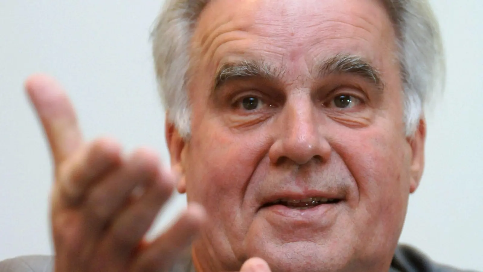 Uwe Pörksen im Alter von 90 Jahren gestorben (Archivbild) (Foto: Arne Dedert/dpa)