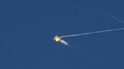 Immer wieder attackiert Russland ukrainische Städte mit Raketen. (Archivbild) (Foto: Evgeniy Maloletka/AP/dpa)