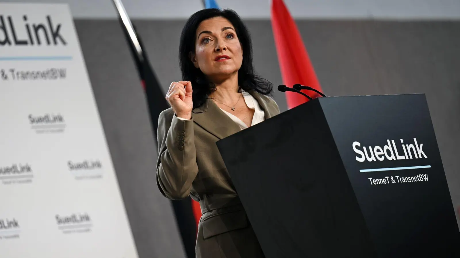 Die Ministerin drängt auf Kosteneffizienz. (Foto: Martin Schutt/dpa)