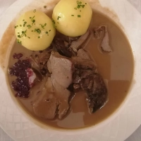 Der leckere Kirchweihbraten dürfte auch in diesem Jahr auf vielen Tellern landen.  (Foto: Fritz Zinnecker)