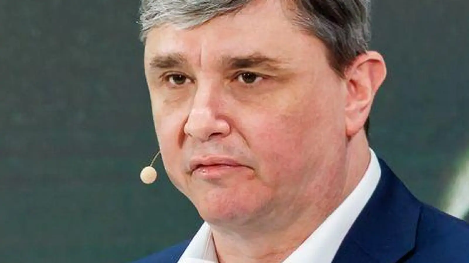 Audi-Finanzchef Rittersberger muss einen weiteren Gewinnrückgang vermelden. (Archivbild) (Foto: Daniel Karmann/dpa)