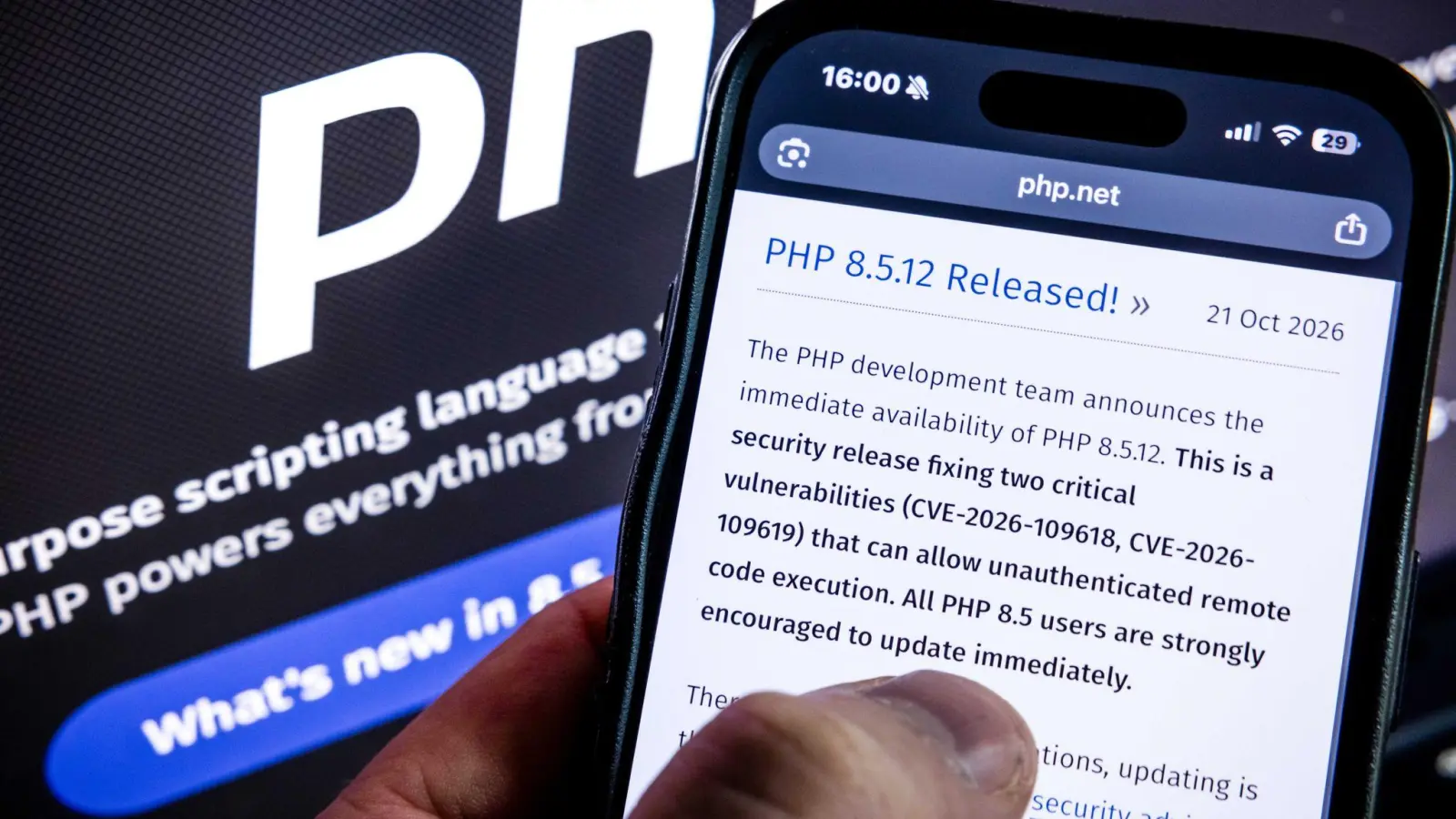 Fehler in der Programmsprache PHP gefährden viele Websites.  (Foto: Rob Engelaar/ANP/dpa)