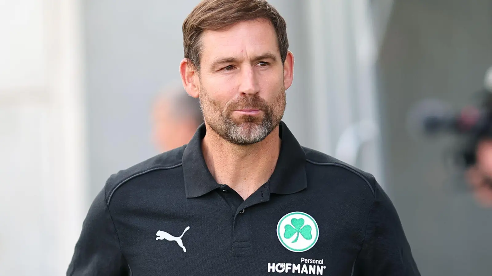 Greuther Fürth und Thomas Kleine haben ihren ersten Test gewonnen. (Foto: Daniel Karmann/dpa)