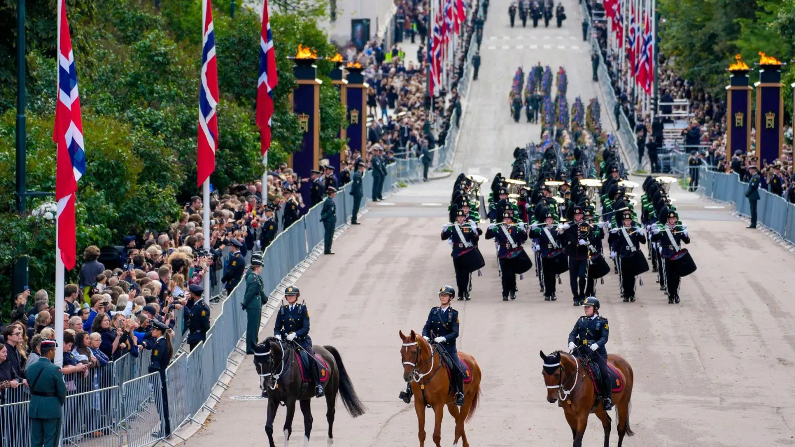 Norwegen sagt seinem langjährigen König Harald V. Lebewohl. (Foto: Ole Berg-Rusten/NTB Scanpix/AP/dpa)