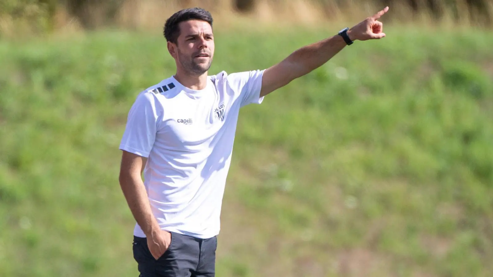 Schweinfurts Trainer Victor Kleinhenz hofft auf eine Pokal-Überrschung. (Foto: Matthias Koch/dpa)