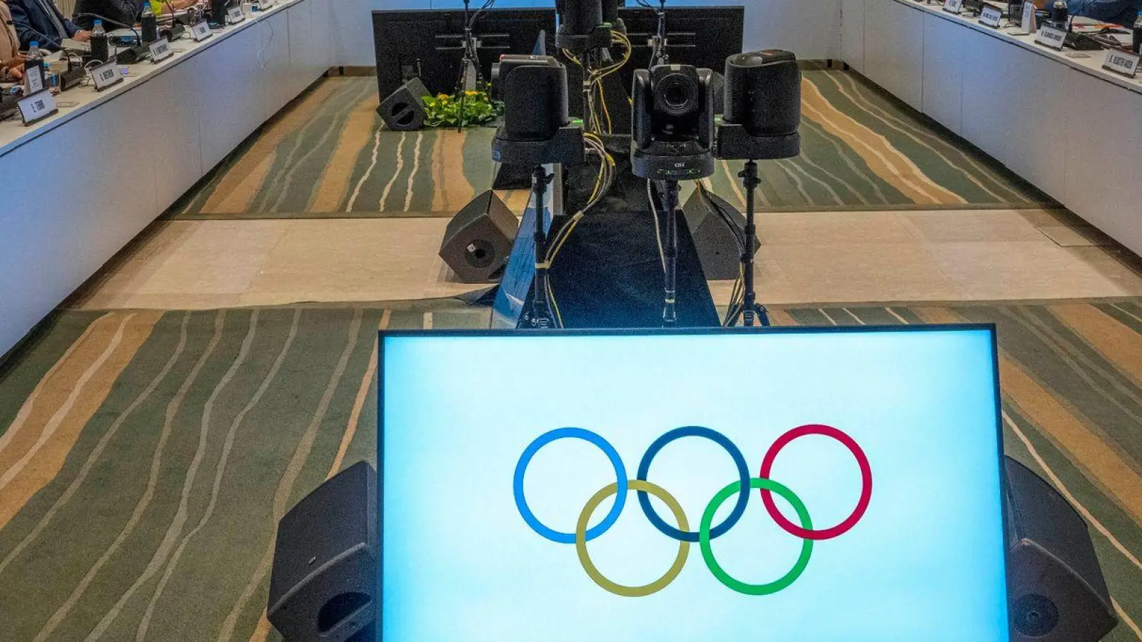 Die IOC-Exekutive tagt derzeit in Mumbai. (Foto: Rafiq Maqbool/AP/dpa)