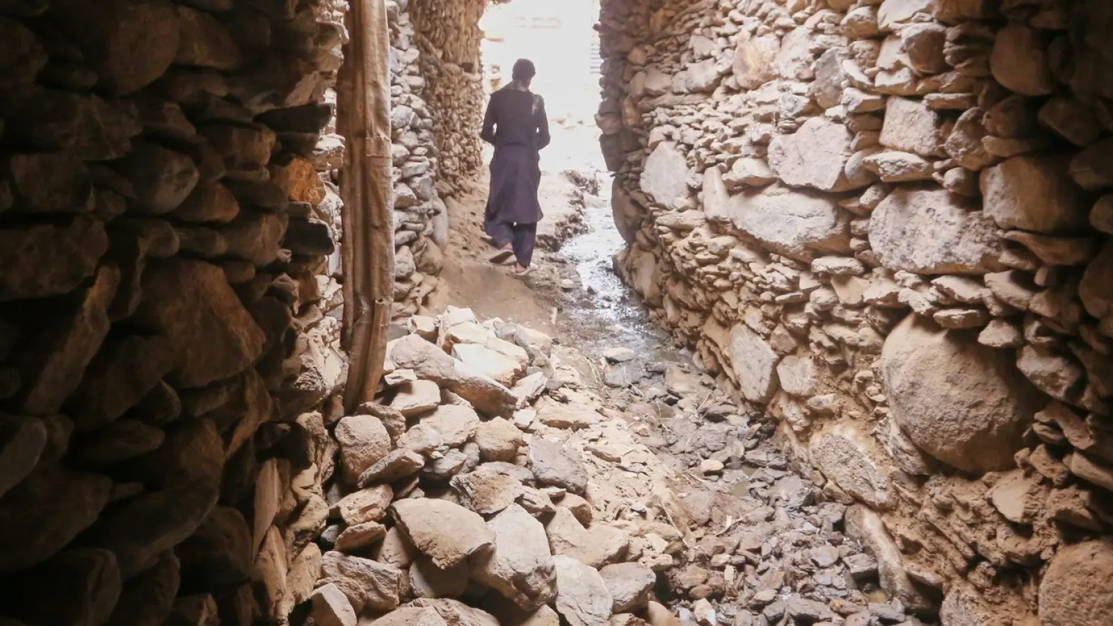 Die Erdbebenkatastrophe hat große Zerstörungen angerichtet. (Foto: Wahidullah Kakar/AP/dpa)