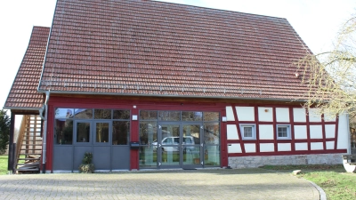Das bei der Dorferneuerung errichtete Dorfgemeinschaftshaus in Geckenheim war ein langersehnter Wunsch der Bewohnerinnen und Bewohner. (Foto: ALE/Diane Mayer)