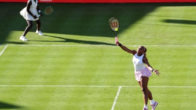 Williams (r) meldete sich mit einem Sieg zurück.  (Foto: Adam Davy/PA Wire/dpa)