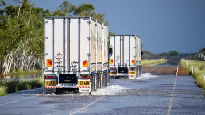 Meteorologen warnen vor weiterem Starkregen in der ansonsten meist trockenen Region (Foto: Michael Currie/AAP/dpa)