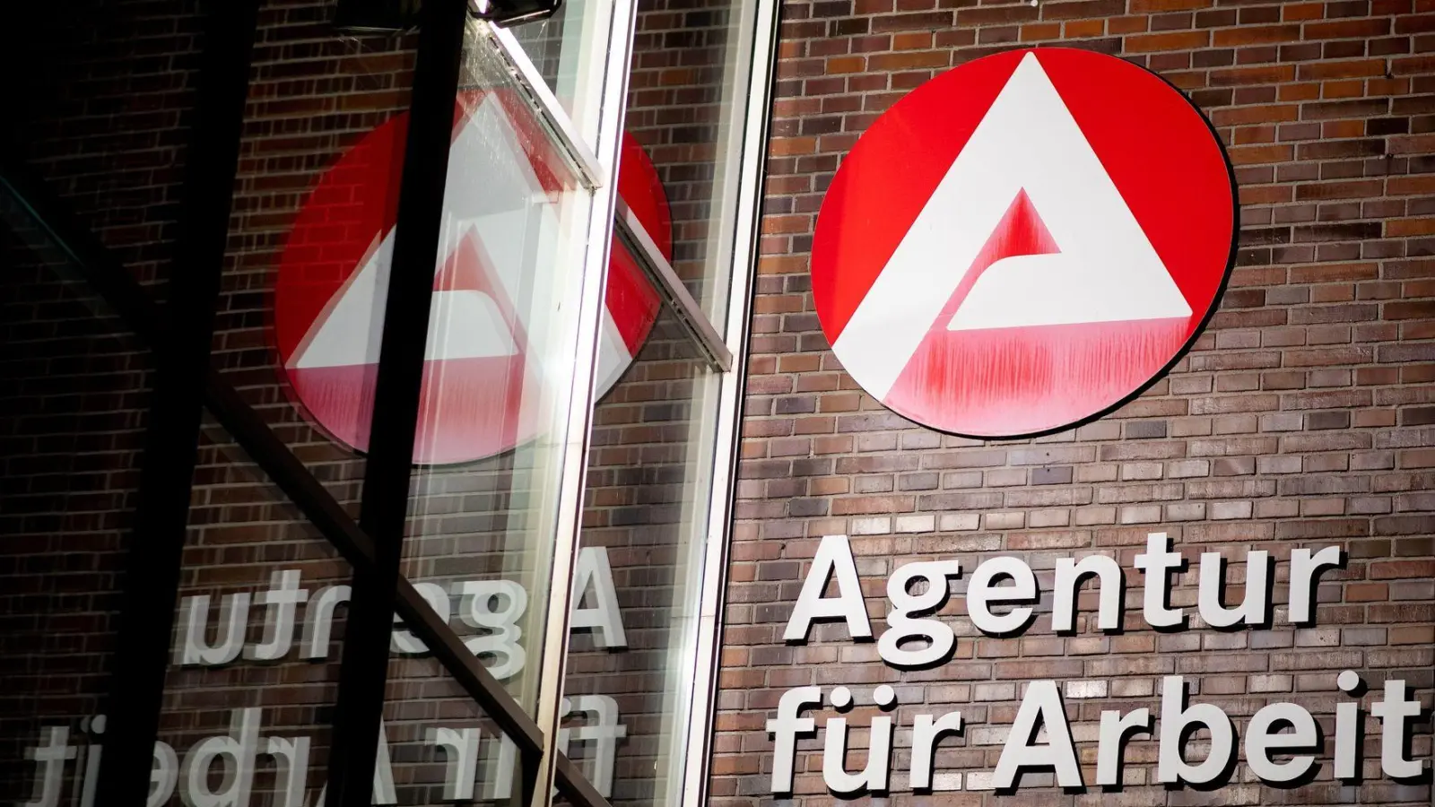 Die Bundesagentur für Arbeit braucht deutlich mehr Geld. (Archivfoto) (Foto: Hauke-Christian Dittrich/Deutsche Presse-Agentur GmbH/dpa)