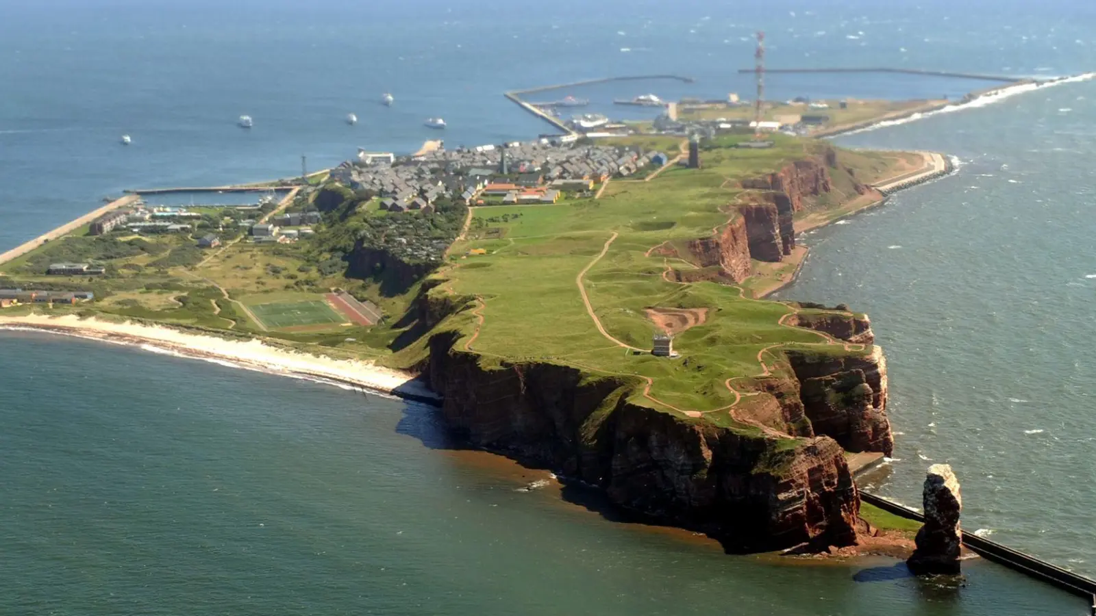 Bayerns Ministerpräsident und CSU-Chef Markus Söder besucht Deutschlands einzige Hochseeinsel Helgoland. (Archivbild) (Foto: Marcus Brandt/dpa)