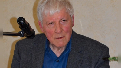 Karl Corino 2019 bei einer Lesung in Dinkelsbühl (Archivfoto: Peter Tippl)