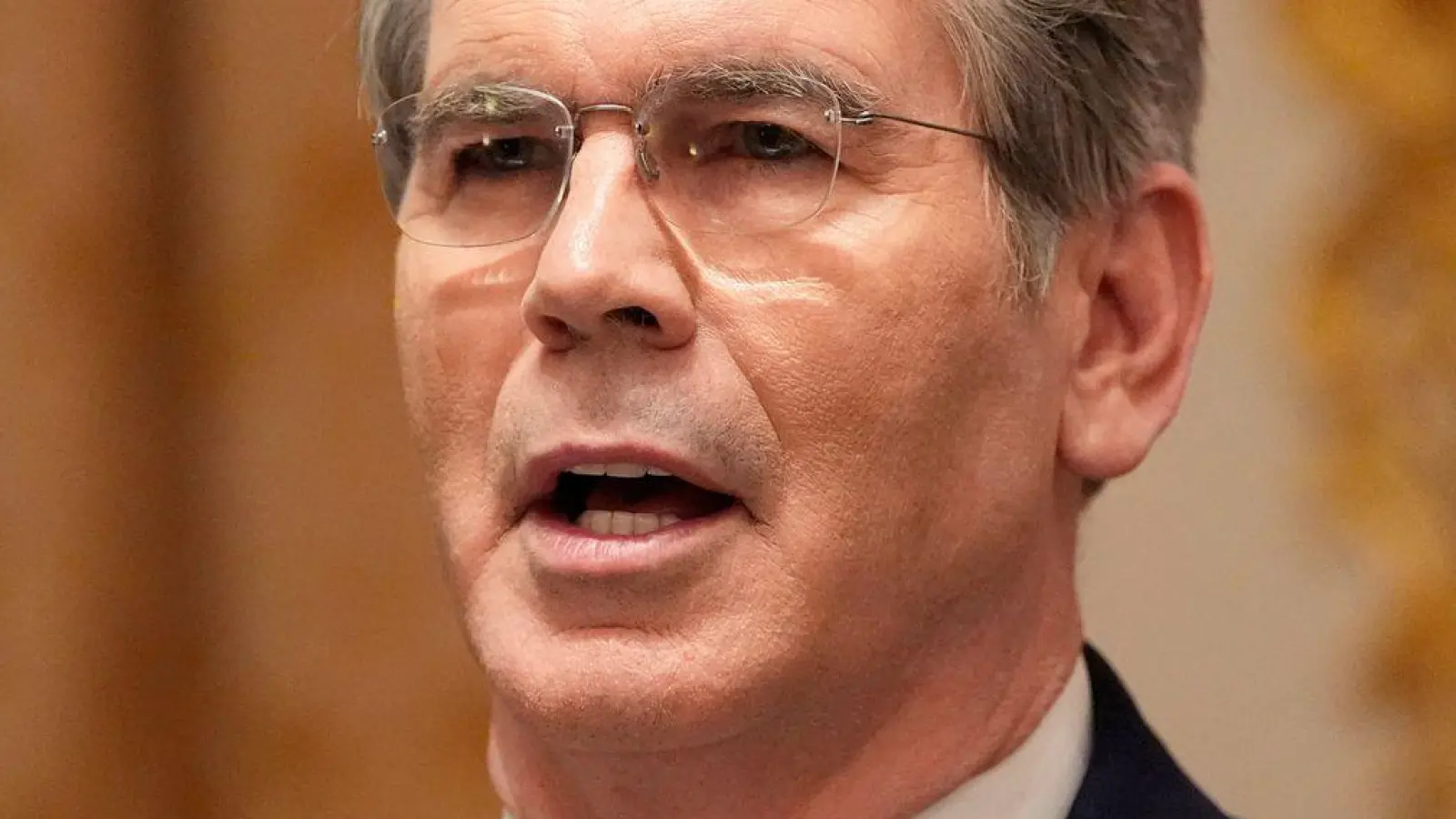 Verkündet schärfe US-Sanktionen gegen Russland: US-Finanzminister Scott Bessent. (Archivbild) (Foto: Alex Brandon/AP/dpa)