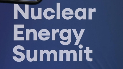 Die Teilnehmerinnen und Teilnehmer des internationalen Gipfeltreffens für Atomenergie haben sich nicht nur für den Bau neuer AKW, sondern auch für die Verlängerung der Lebenszeit bestehender Anlagen ausgesprochen. (Foto: Nicolas Maeterlinck/Belga/dpa)