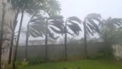 Der Supertaifun bewegte sich nur langsam vorwärts - das machte ihn besonders gefährlich. (Foto: Uncredited/Glen Hunter/AP/dpa)