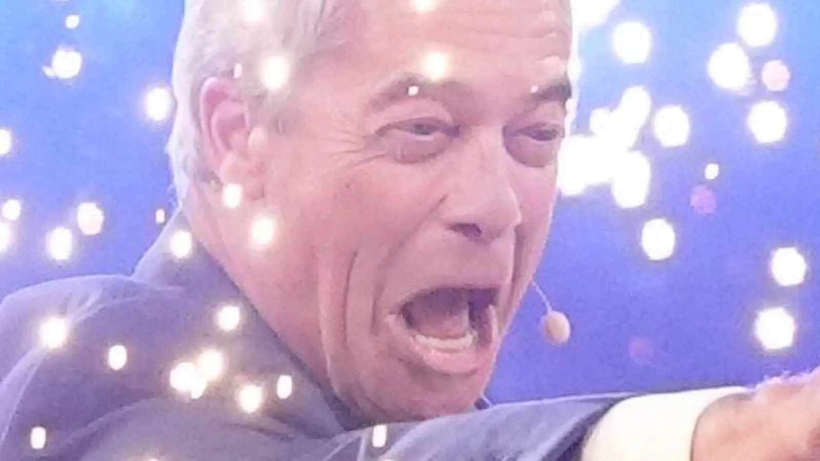 Farage wird von seinen Anhängern gefeiert wie ein Star. (Foto: Jacob King/PA Wire/dpa)