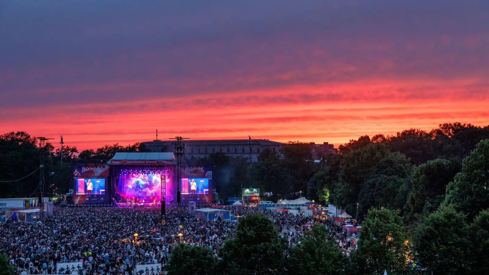 Rock im Park ist eines der größten Musikfestivals in Deutschland. (Archivbild) (Foto: Daniel Karmann/dpa)