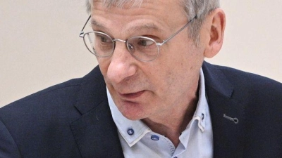 Die AfD will eine Neuwahl - der Antrag scheitert im Brandenburger Landtag. (Foto: Jens Kalaene/dpa)